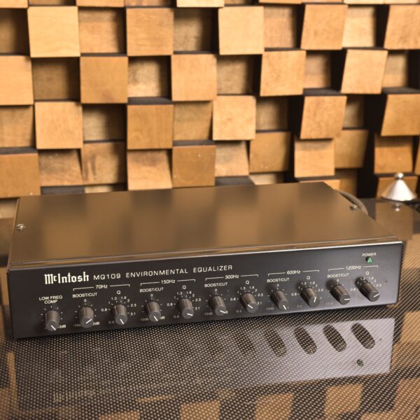 McIntosh MQ‑10 Ekolayzer