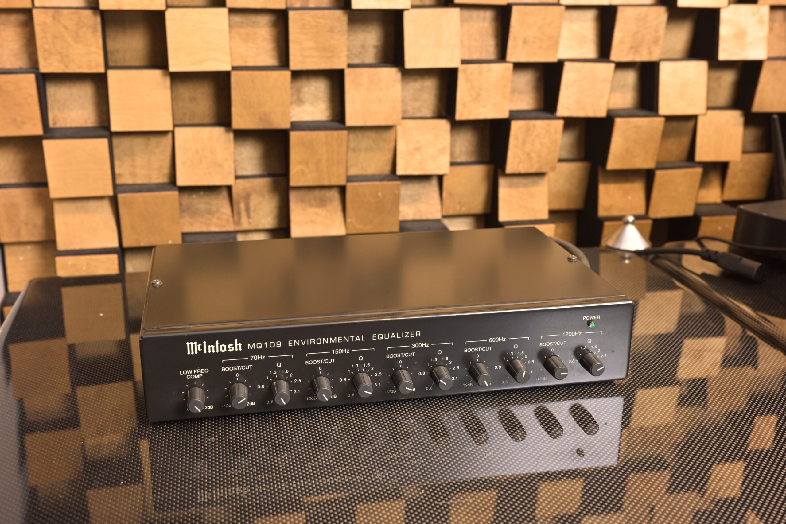 McIntosh MQ‑10 Ekolayzersound216 (2) McIntosh MQ‑10 Ekolayzer - Görsel 1