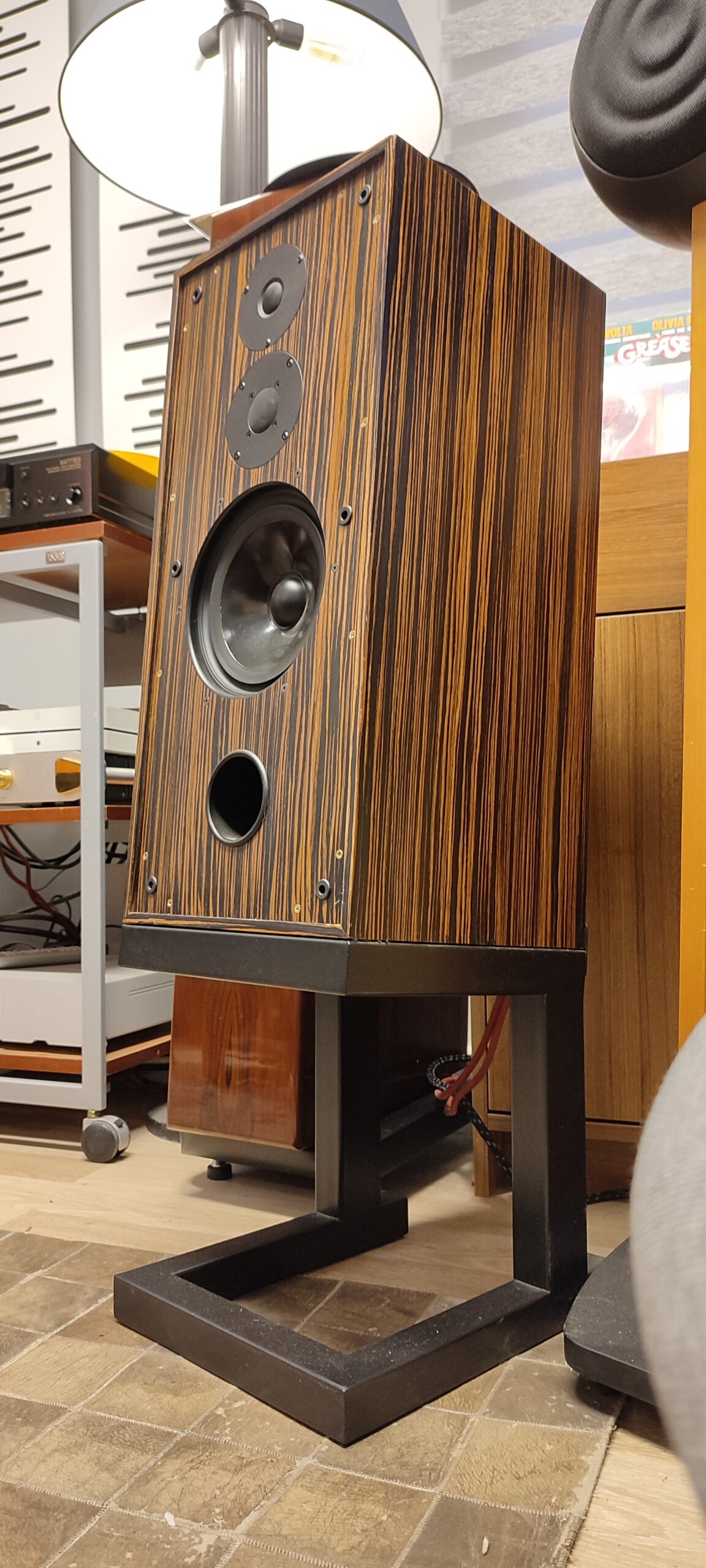 Stirling LS36 SOUND216 (1) Stirling LS36 - Görsel 1