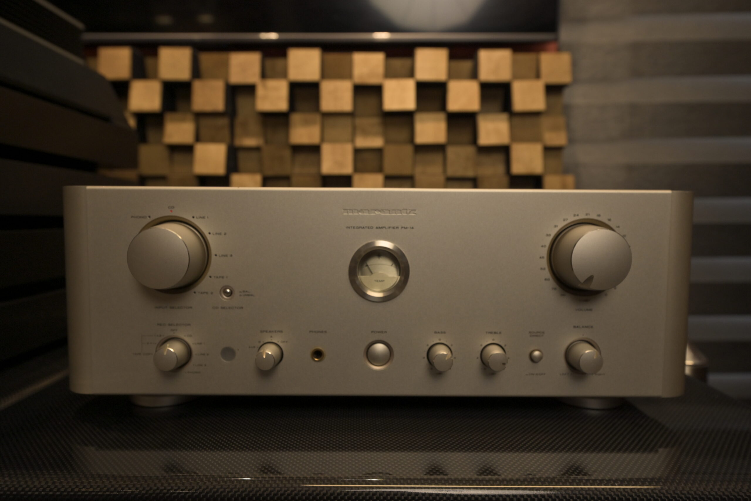 _DSC3655 Marantz PM-14